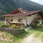 Alpenhaus Christian Apartment Neustift im Stubaital