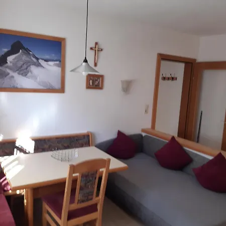 Alpenhaus Christian Apartament